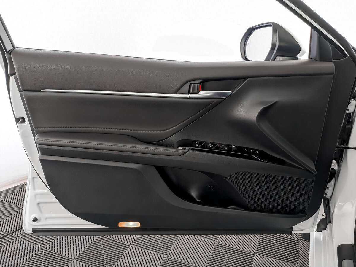 Купить Toyota Camry, 2021, 67 332 км, фото №14