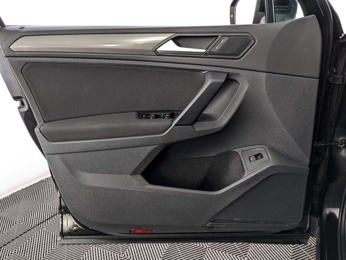Купить Volkswagen Tiguan, 2019, 139 692 км, фото №18