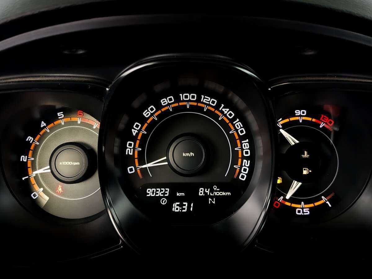 Купить Lada (ВАЗ) Vesta, 2017, 90 000 км, фото №11