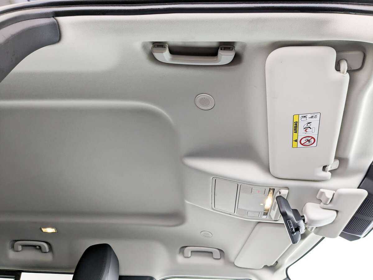 Купить Land Rover Defender 110, 2021, 71 334 км, фото №17