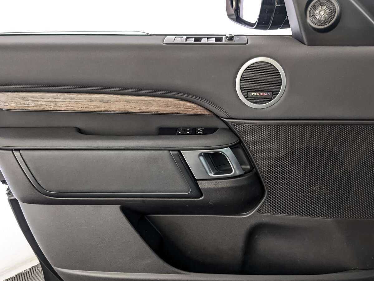 Купить Land Rover Discovery, 2018, 140 603 км, фото №12