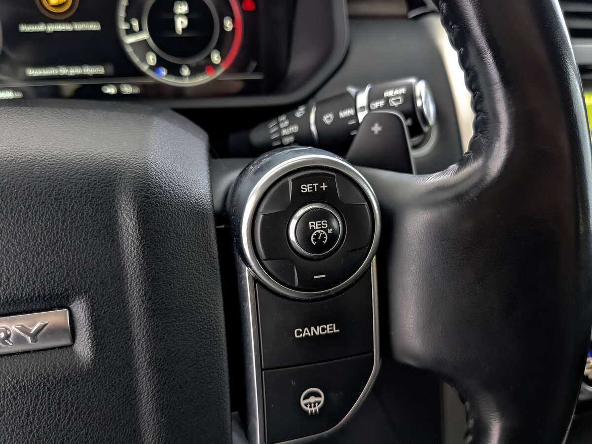 Купить Land Rover Discovery, 2018, 140 603 км, фото №23