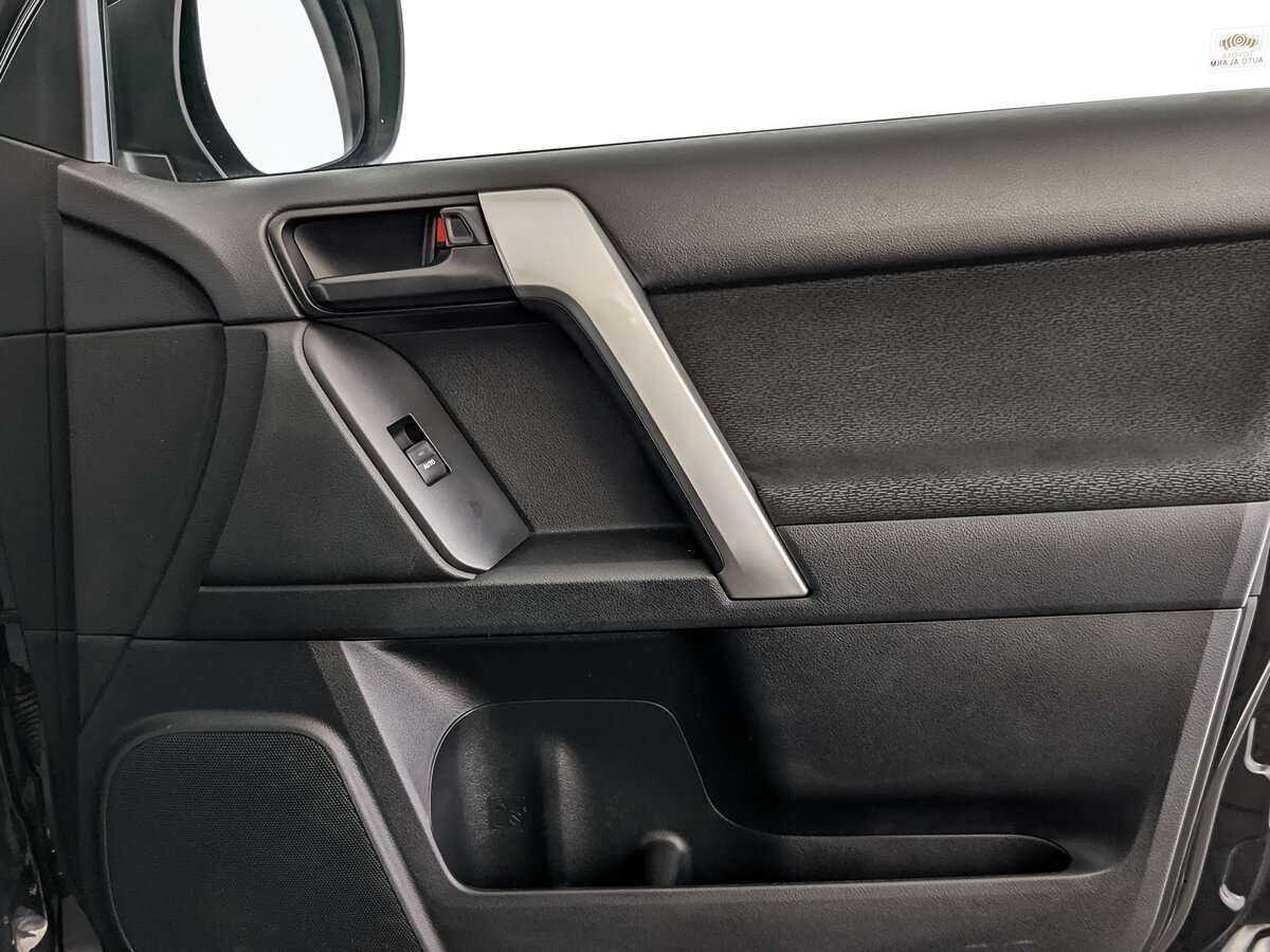 Купить Toyota Land Cruiser Prado, 2020, 58 734 км, фото №22