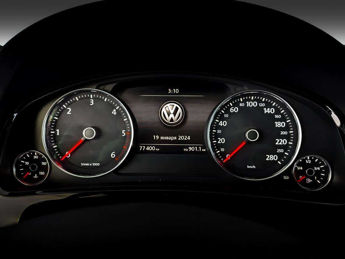 Купить Volkswagen Touareg, 2017, 77 380 км, фото №11