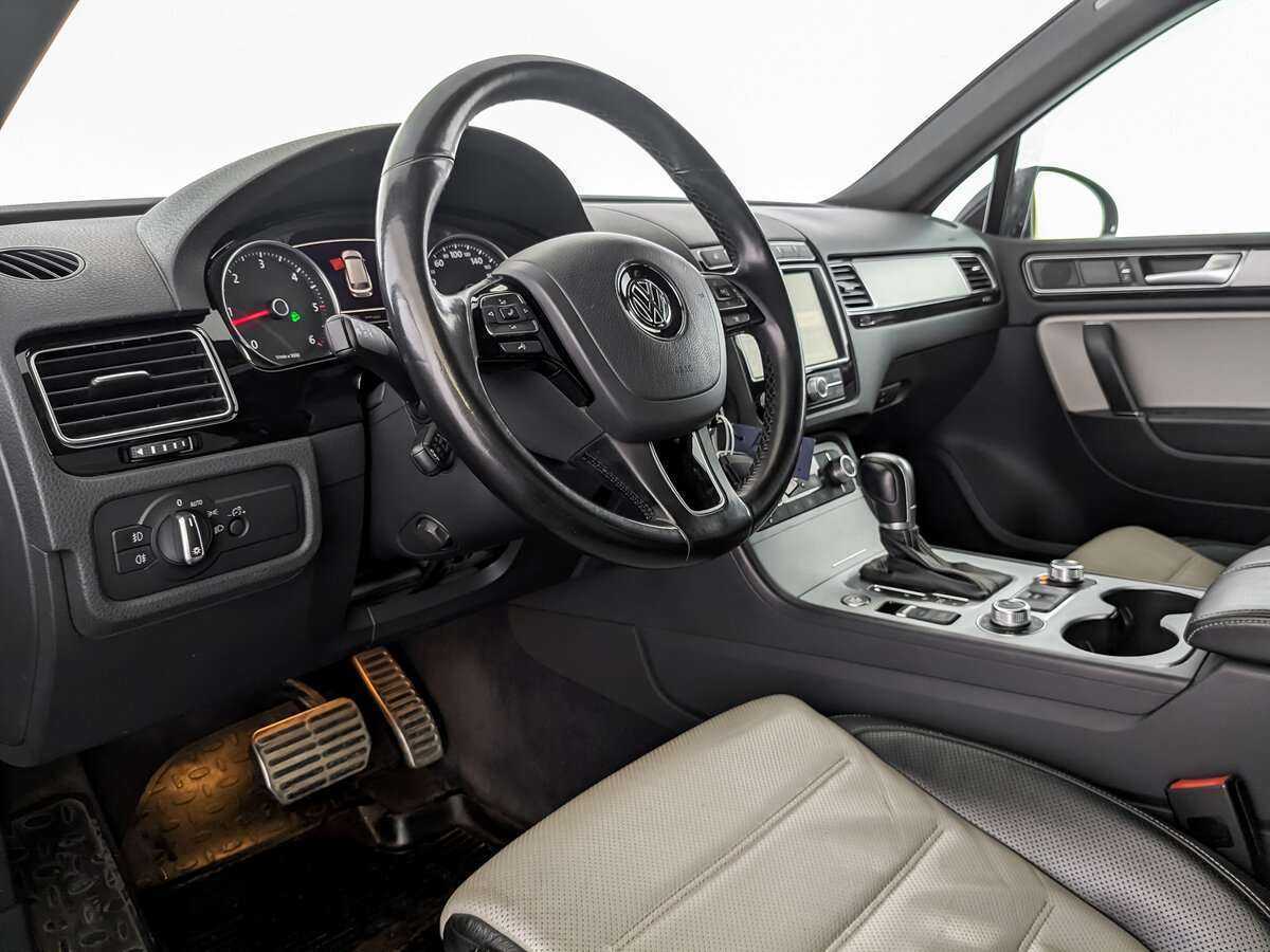 Купить Volkswagen Touareg, 2017, 77 380 км, фото №14