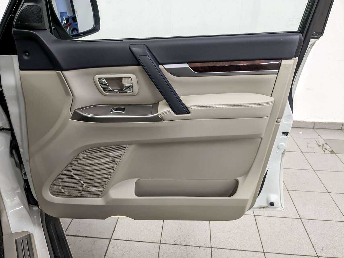 Купить Mitsubishi Pajero, 2019, 12 545 км, фото №21