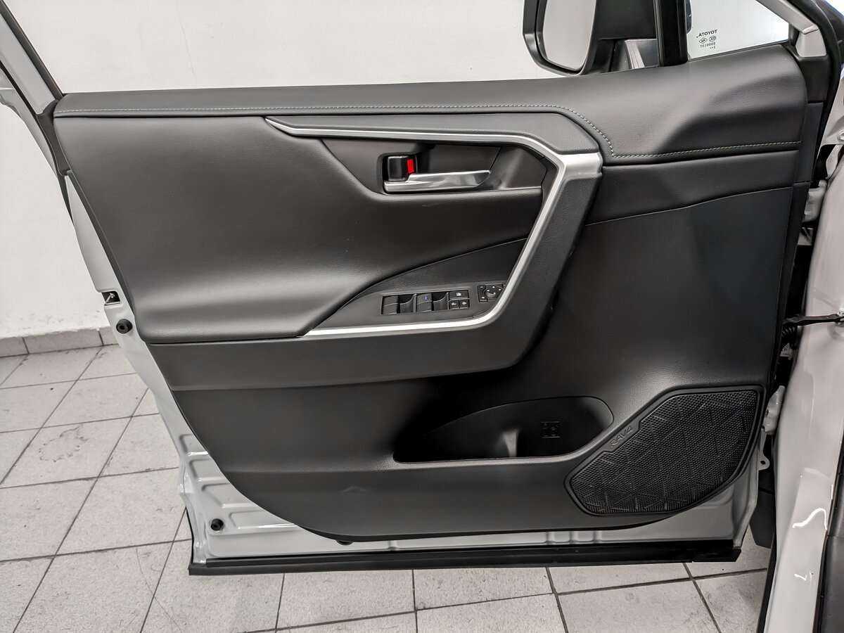 Купить Toyota RAV4, 2022, 13 510 км, фото №14