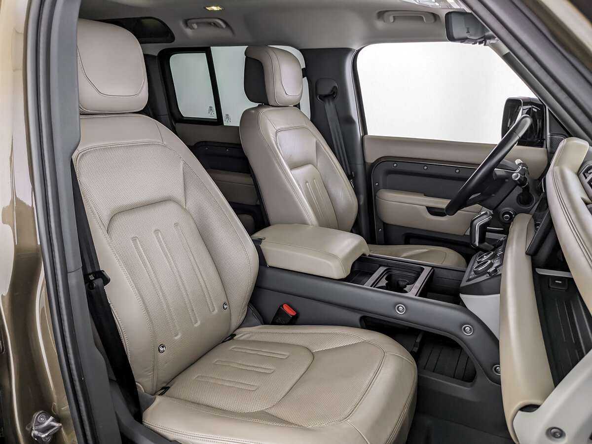 Купить Land Rover Defender 110, 2021, 75 671 км, фото №18