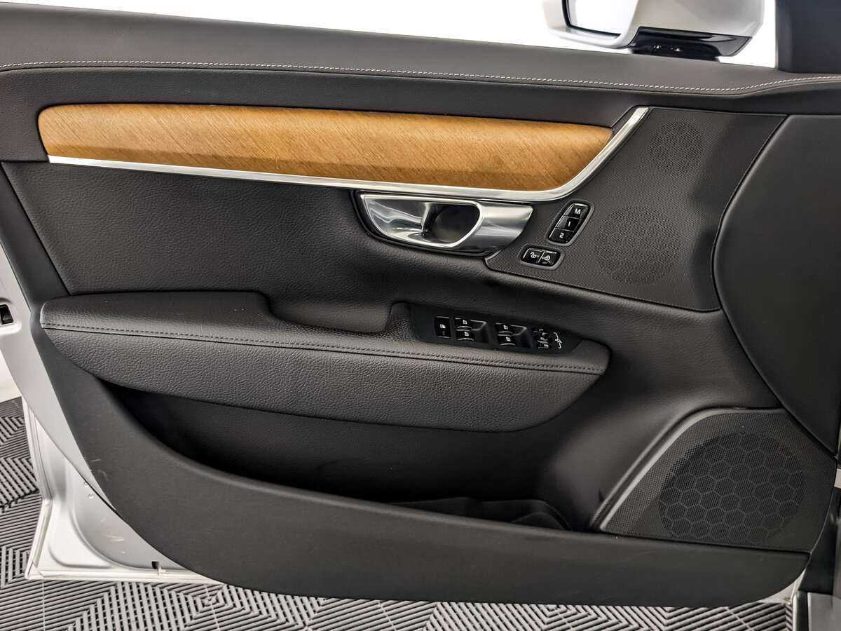 Купить Volvo S90, 2020, 33 109 км, фото №17