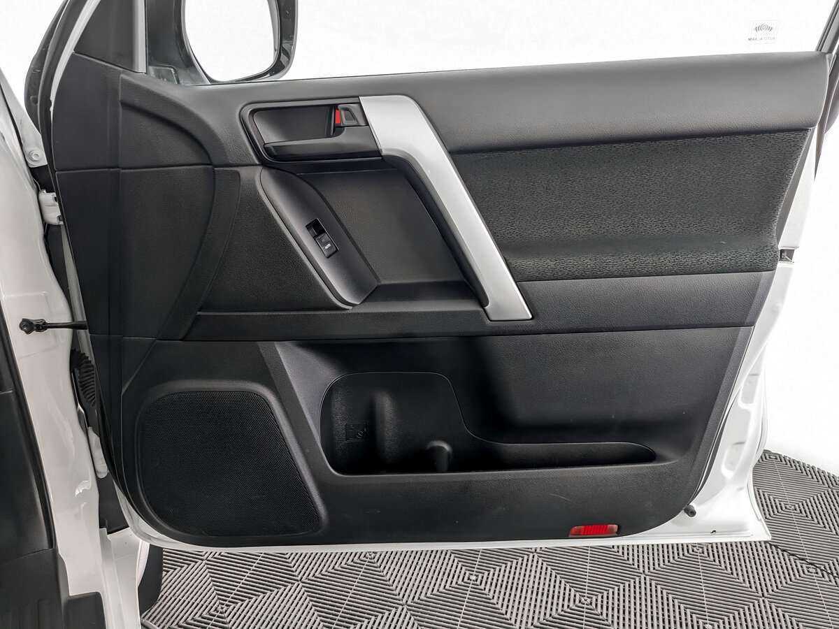Купить Toyota Land Cruiser Prado, 2019, 74 000 км, фото №21