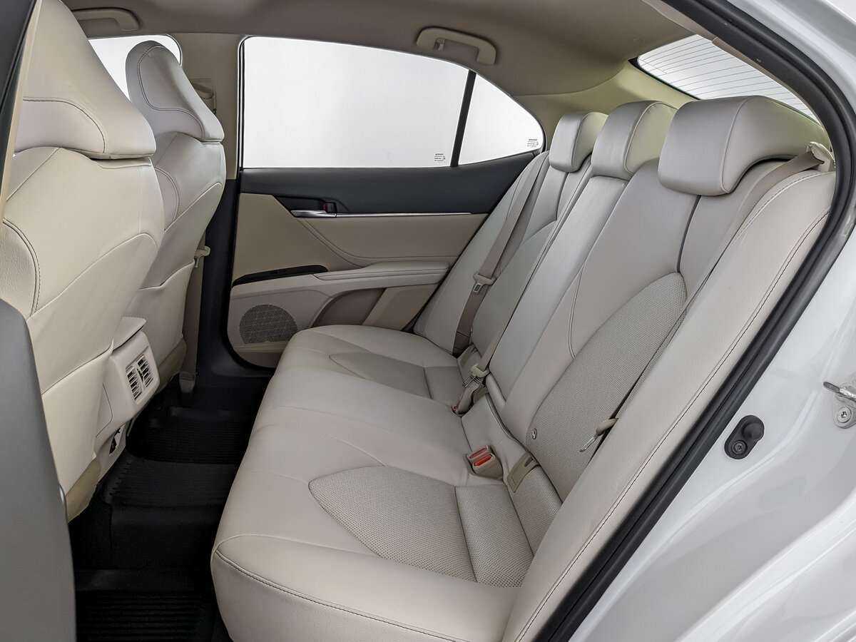 Купить Toyota Camry, 2021, 85 000 км, фото №10