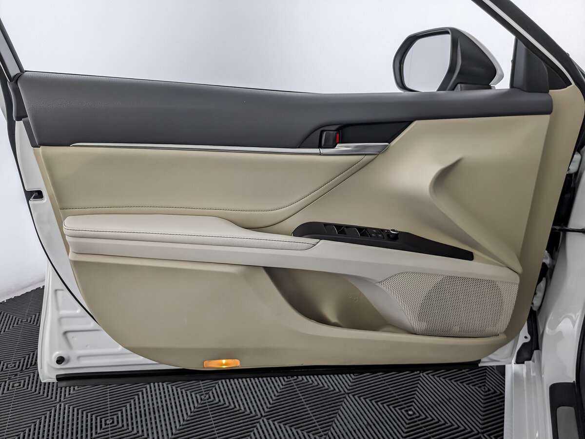 Купить Toyota Camry, 2021, 85 000 км, фото №15