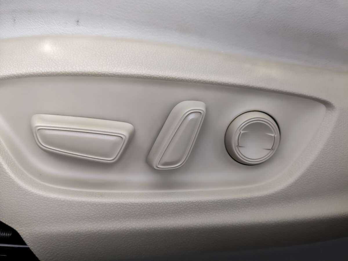 Купить Toyota Camry, 2021, 85 000 км, фото №17