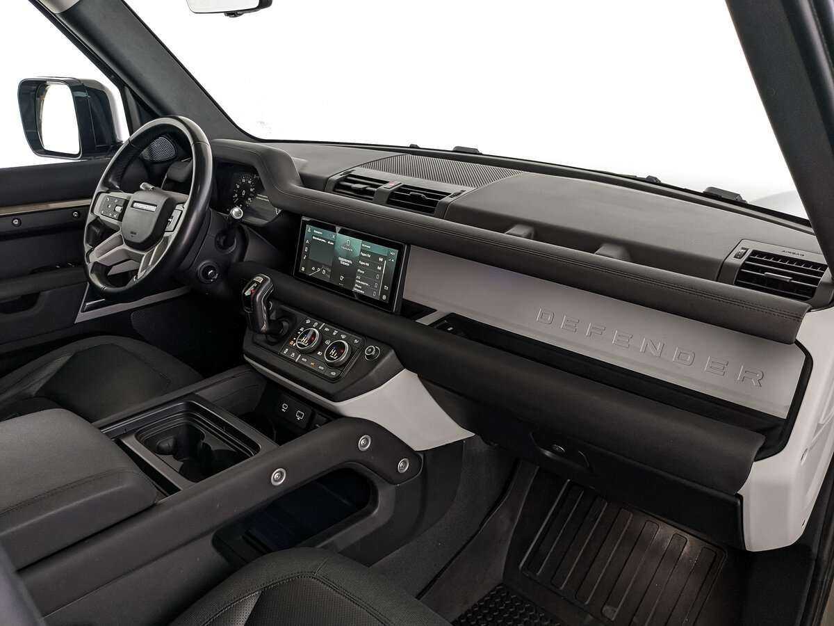 Купить Land Rover Defender 110, 2020, 86 033 км, фото №9