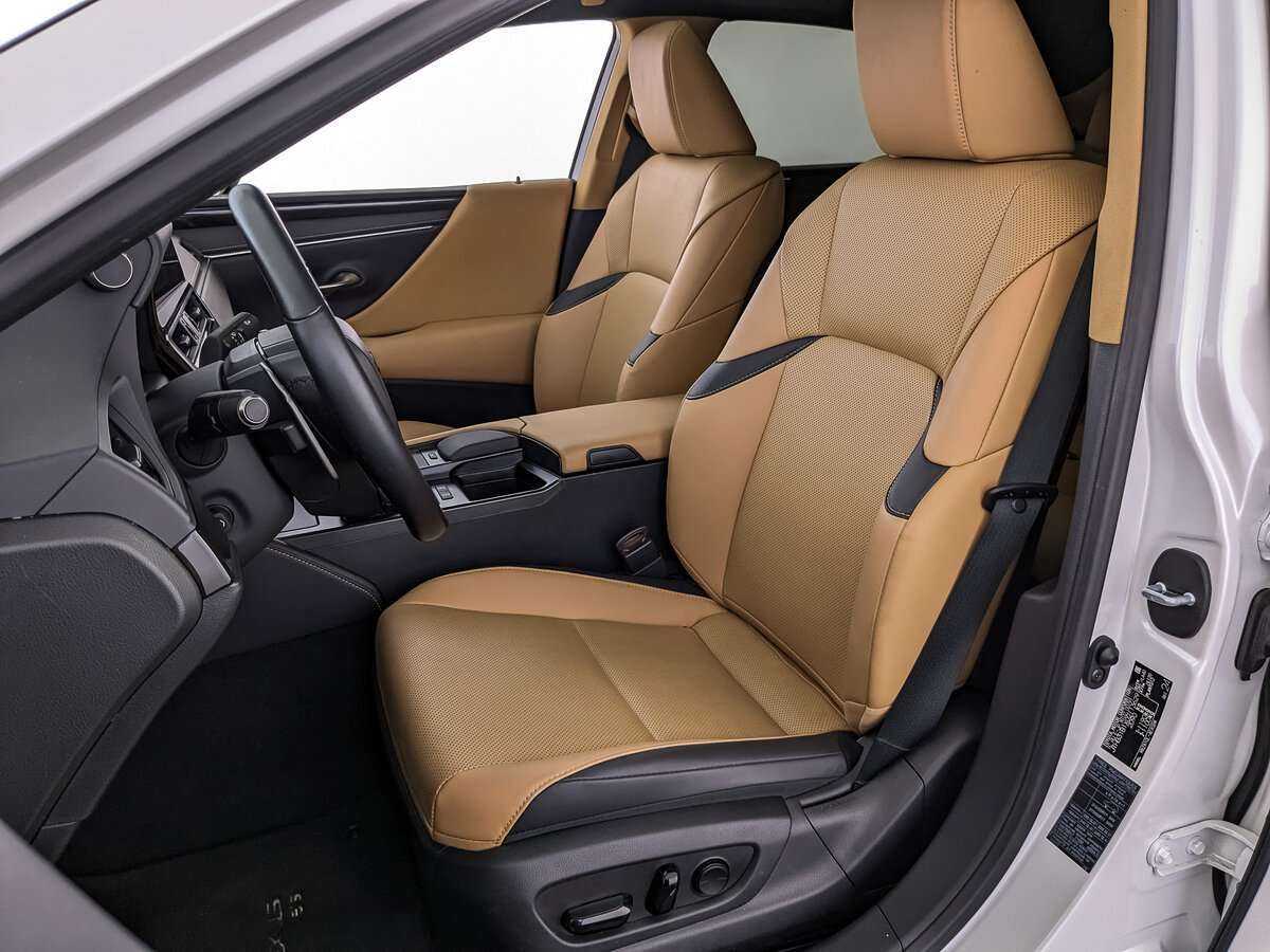 Купить Lexus ES 200, 2022, 7 300 км, фото №16