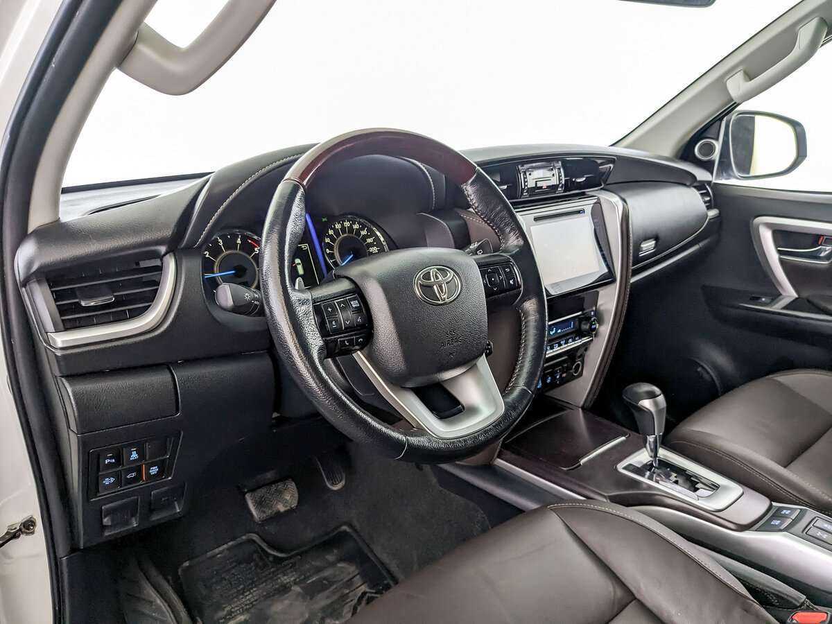 Купить Toyota Fortuner, 2019, 148 000 км, фото №14