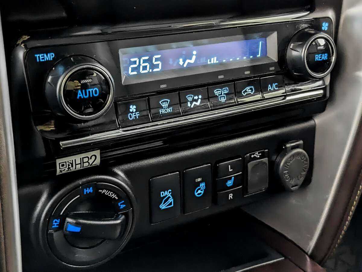 Купить Toyota Fortuner, 2019, 148 000 км, фото №22