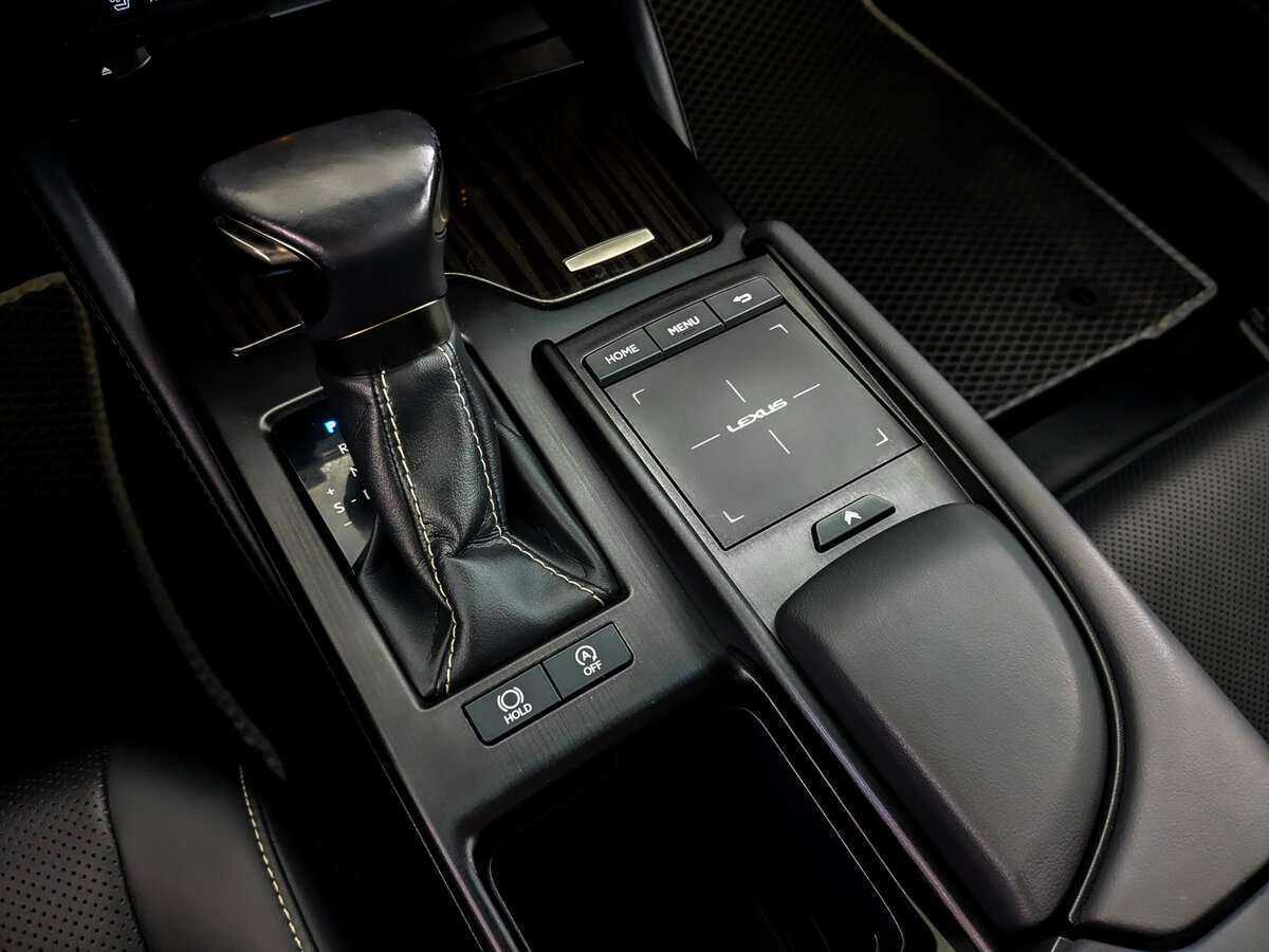 Купить Lexus ES 200, 2020, 89 000 км, фото №23