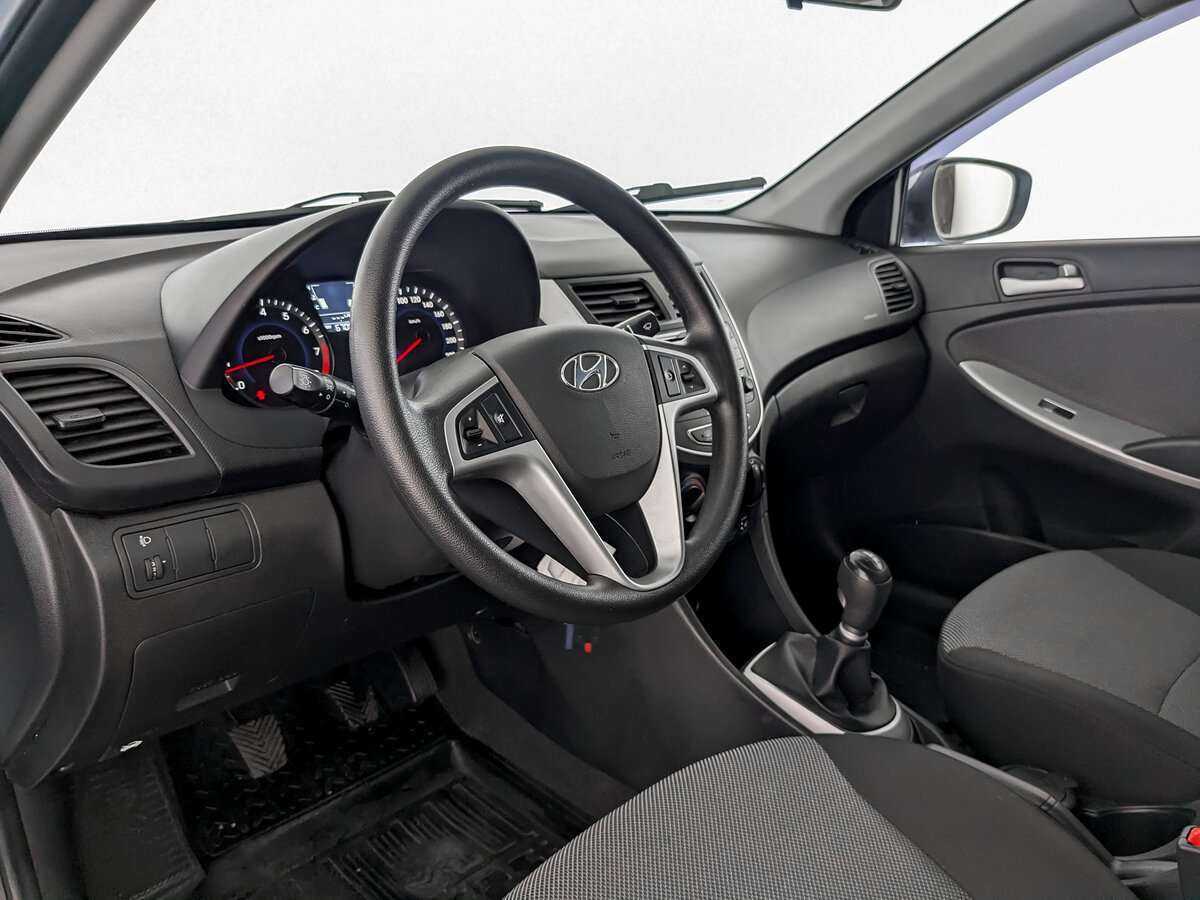 Купить Hyundai Solaris, 2011, 66 998 км, фото №11