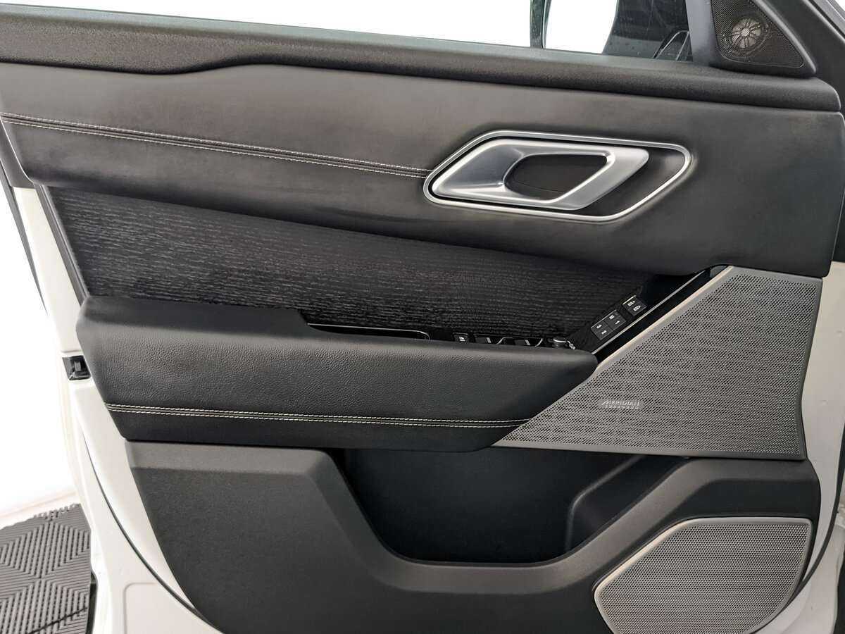 Купить Land Rover Range Rover Velar, 2021, 38 167 км, фото №15