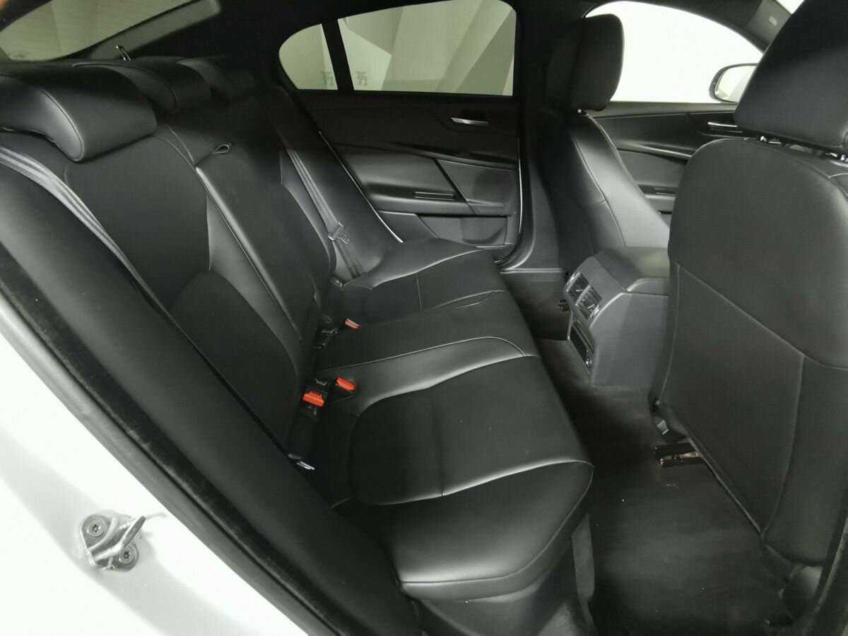 Купить Jaguar XE, 2015, 166 481 км, фото №12