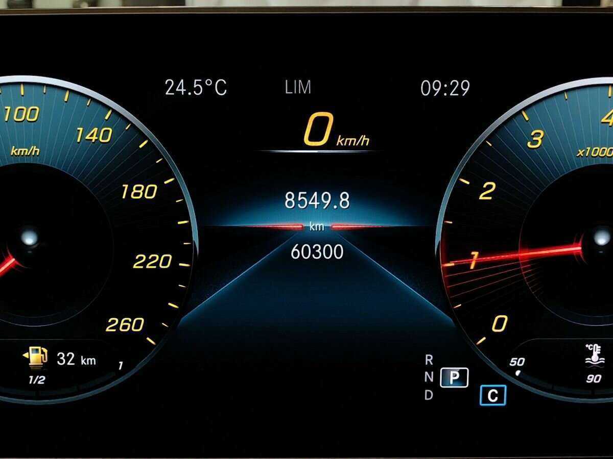 Купить Mercedes-Benz A-Класс 220, 2019, 60 295 км, фото №16