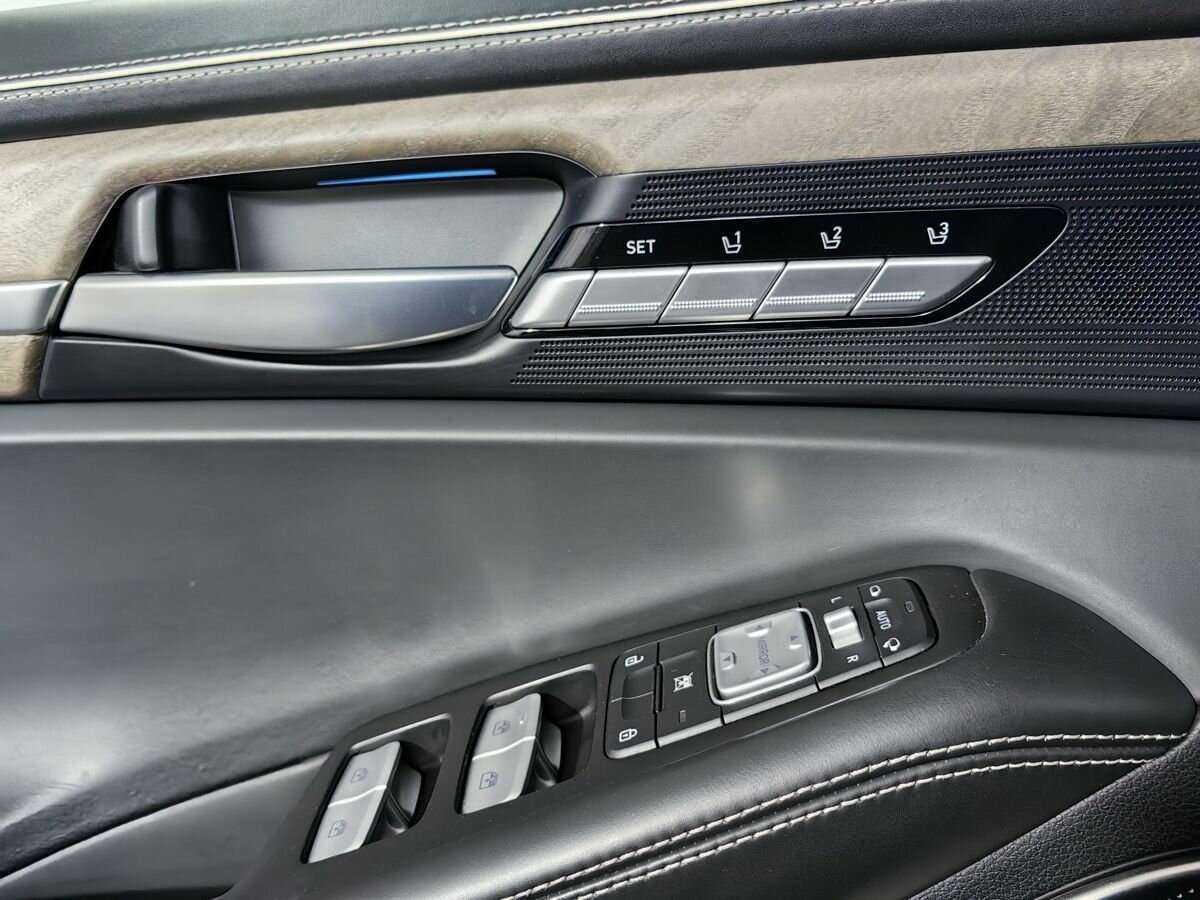 Купить Genesis G90, 2019, 101 998 км, фото №16