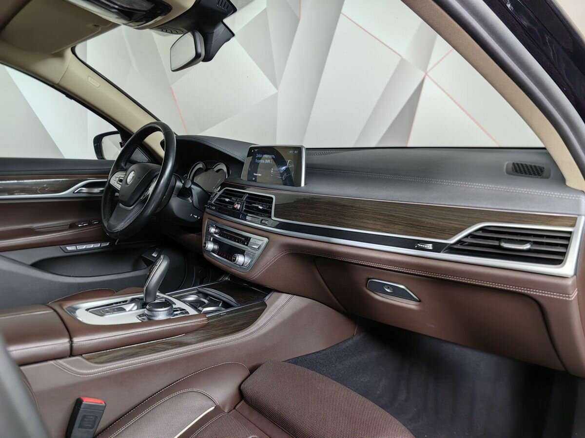 Купить BMW 7 серии Long 730Ld xDrive, 2017, 198 101 км, фото №10