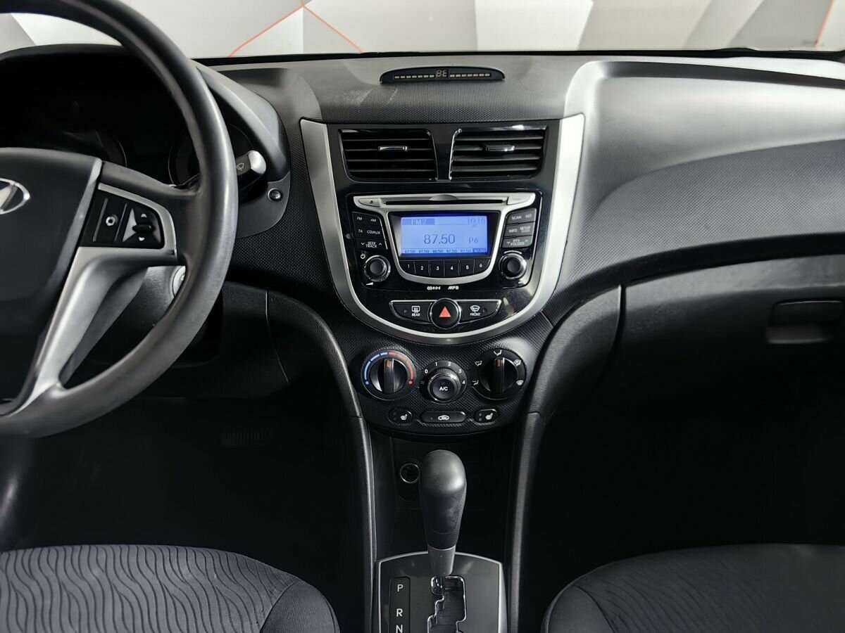 Купить Hyundai Solaris, 2011, 225 830 км, фото №11