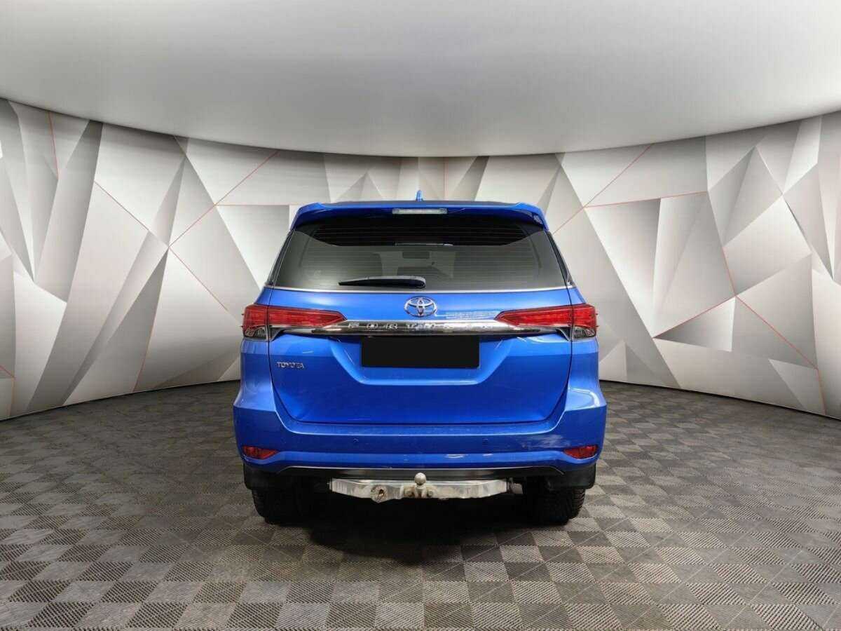 Купить Toyota Fortuner, 2017, 169 579 км, фото №8