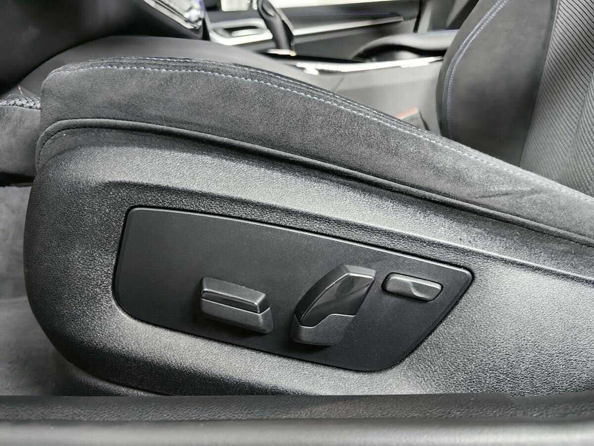 Купить BMW 5 серии 520d xDrive, 2020, 50 091 км, фото №17