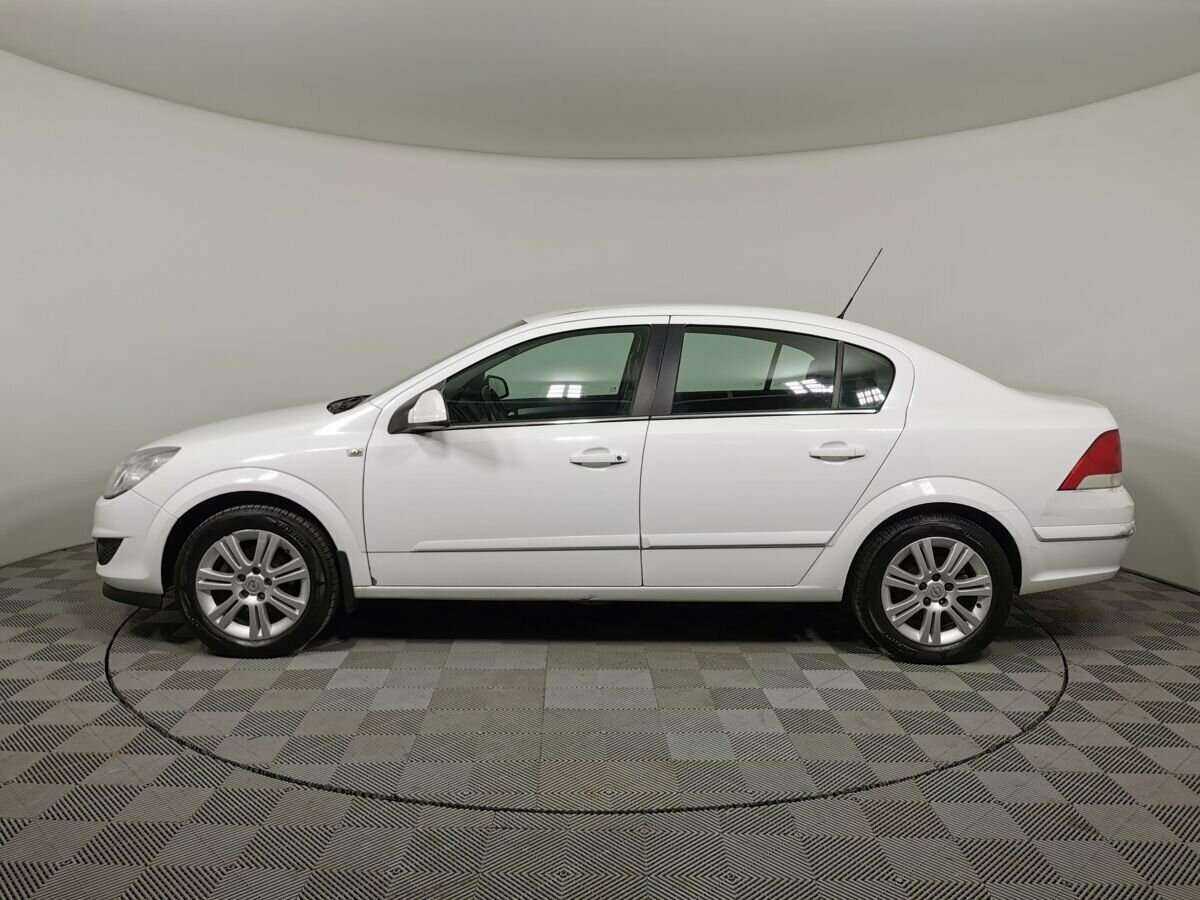 Купить Opel Astra, 2011, 183 818 км, фото №5