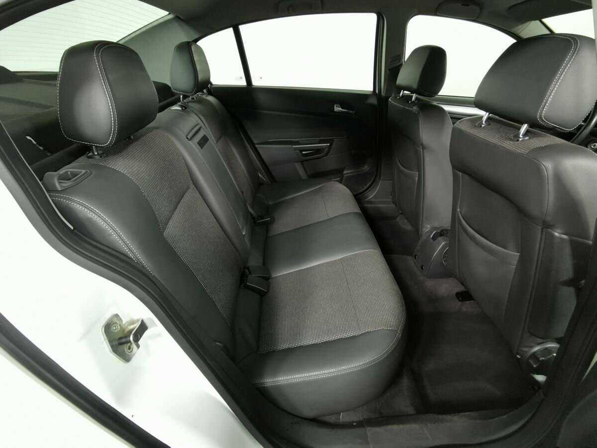 Купить Opel Astra, 2011, 183 818 км, фото №12
