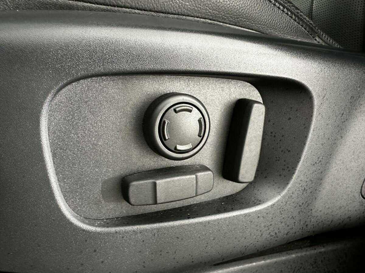 Купить Land Rover Discovery, 2019, 92 215 км, фото №15