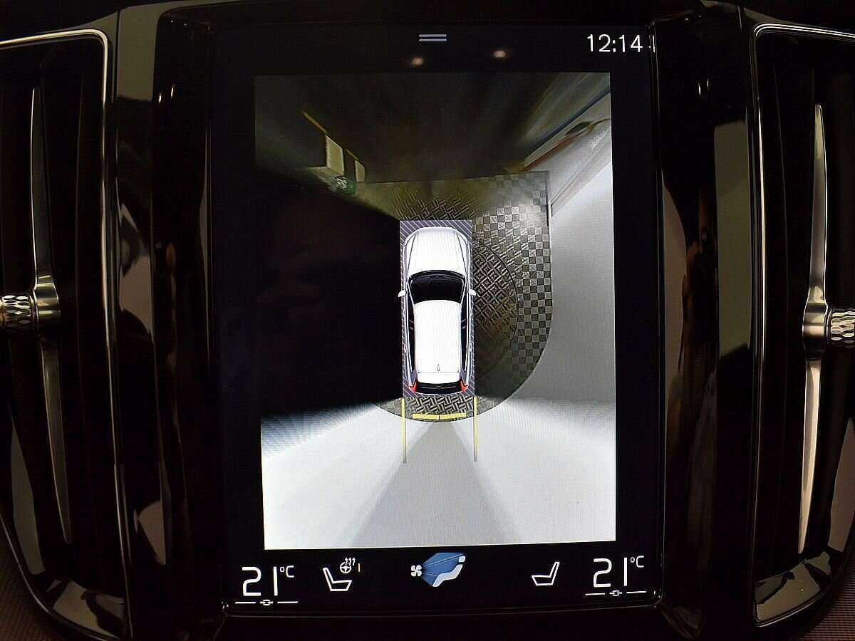 Купить Volvo XC60, 2018, 215 353 км, фото №16