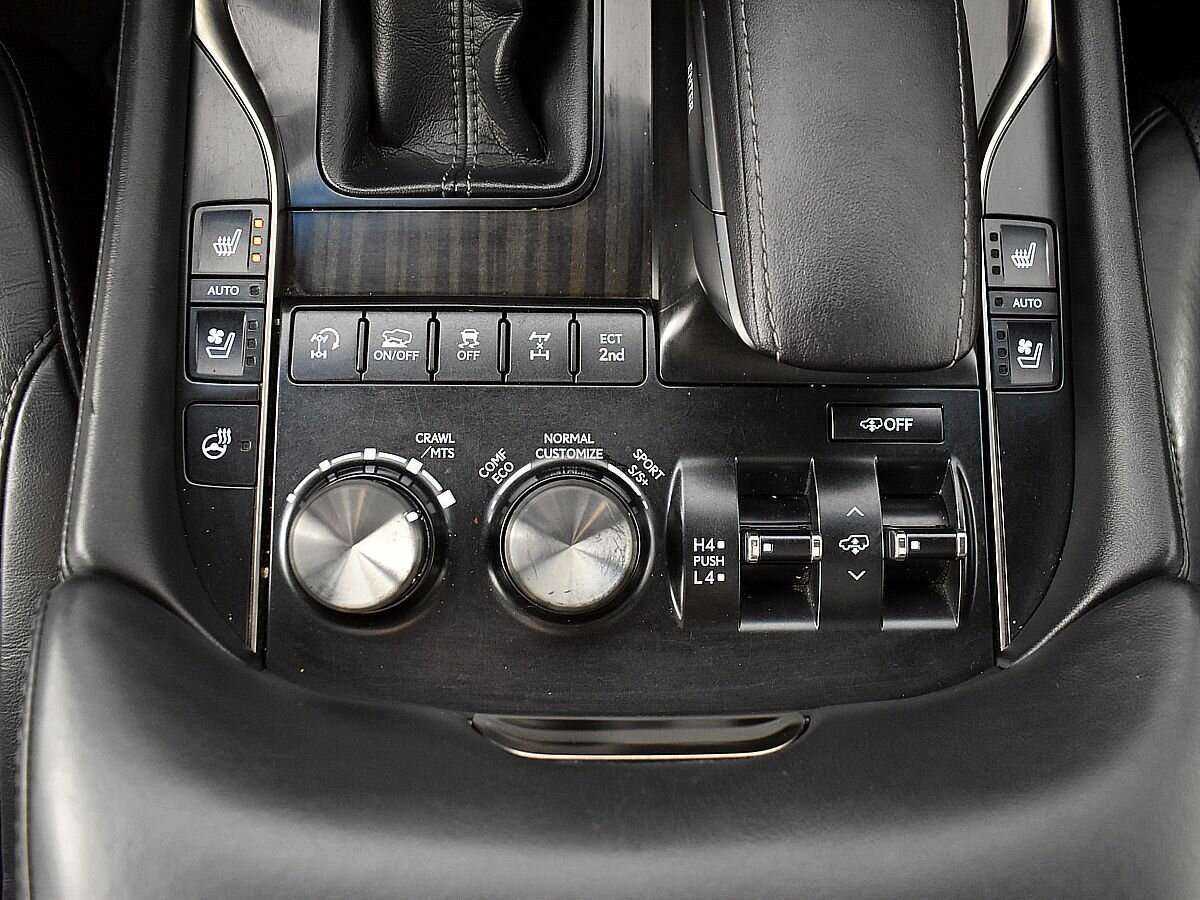 Купить Lexus LX 570, 2016, 131 664 км, фото №19