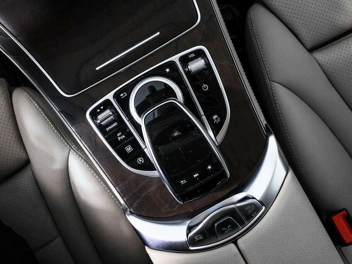 Купить Mercedes-Benz GLC 250 d, 2017, 82 900 км, фото №11