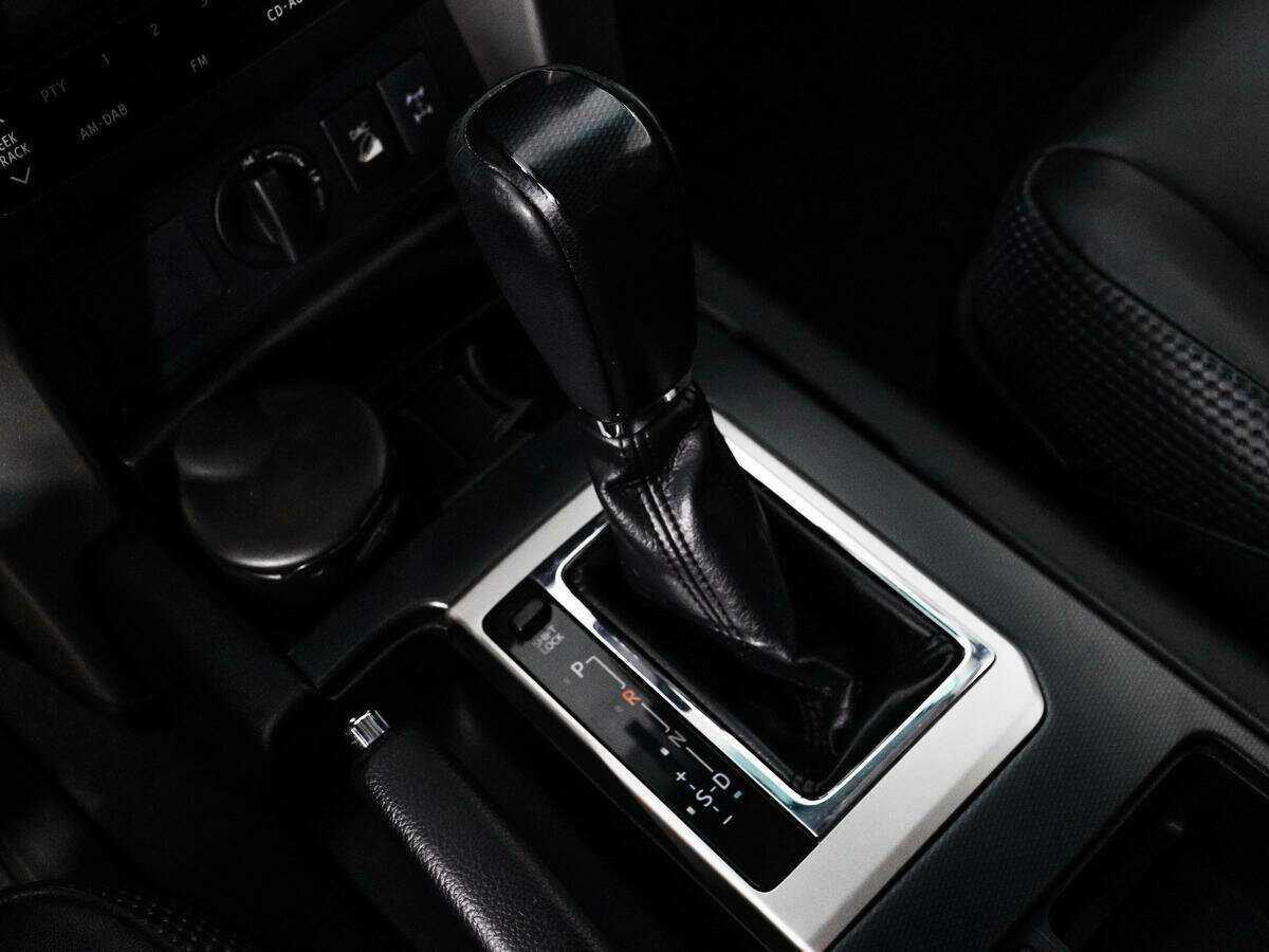 Купить Toyota Land Cruiser Prado, 2011, 193 900 км, фото №11