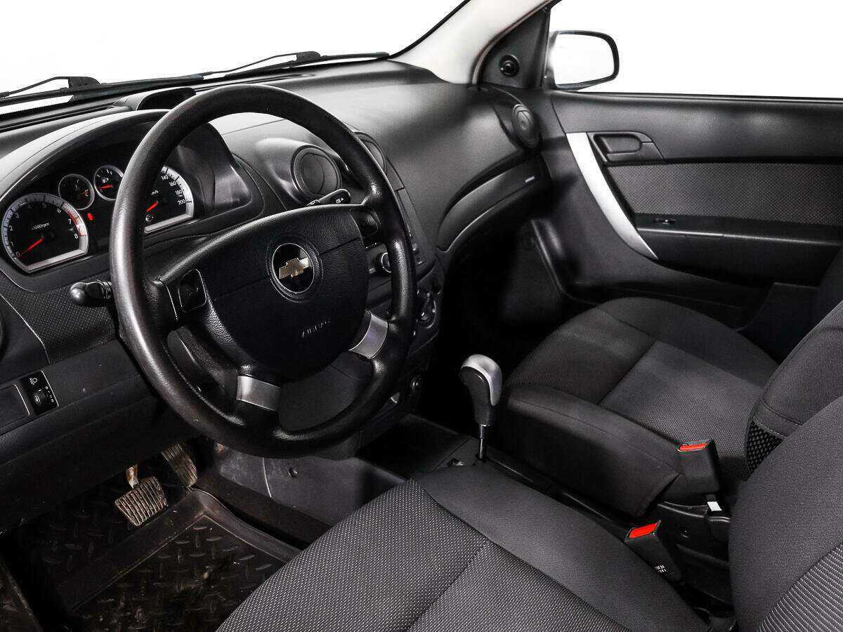 Купить Chevrolet Aveo, 2010, 132 346 км, фото №9