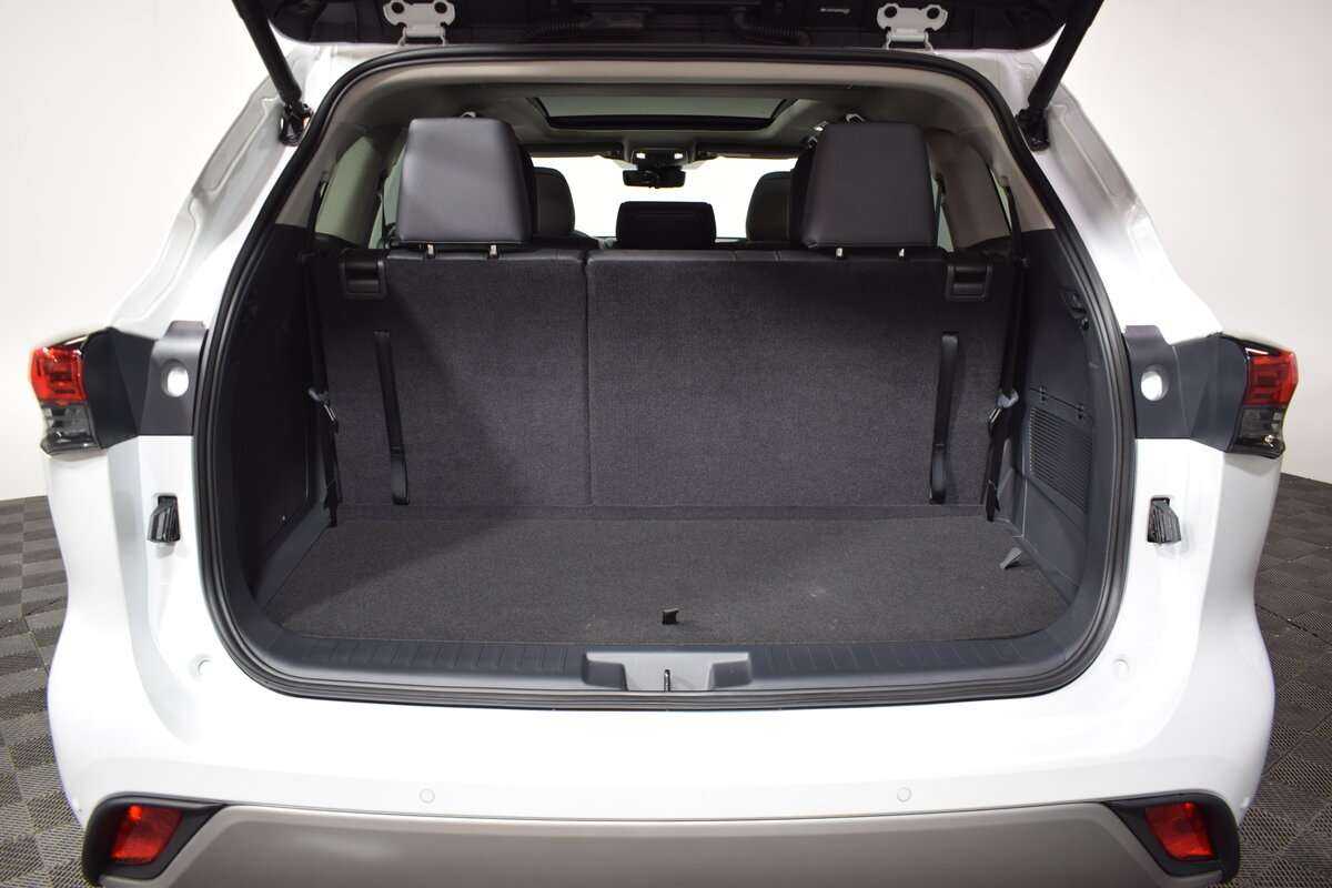 Купить Toyota Highlander, 2023, 123 км, фото №8
