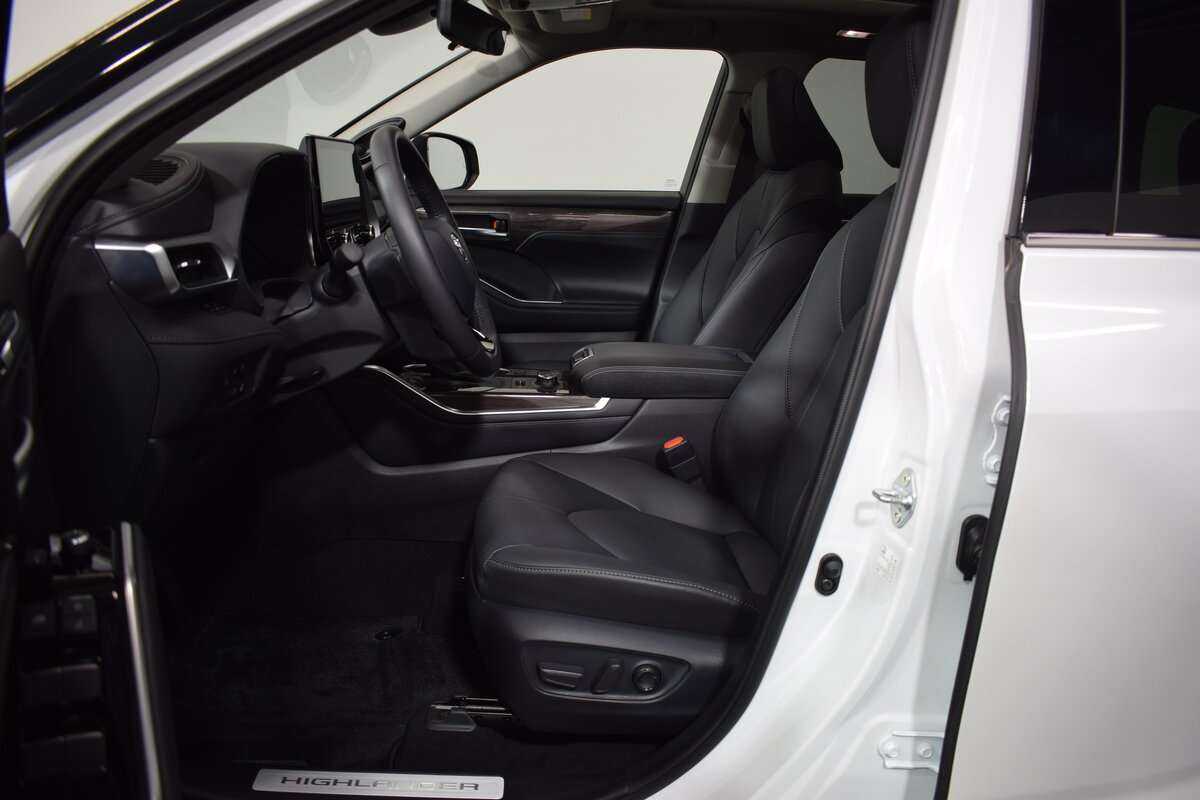 Купить Toyota Highlander, 2023, 123 км, фото №15