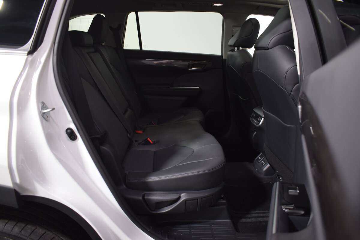 Купить Toyota Highlander, 2023, 123 км, фото №21