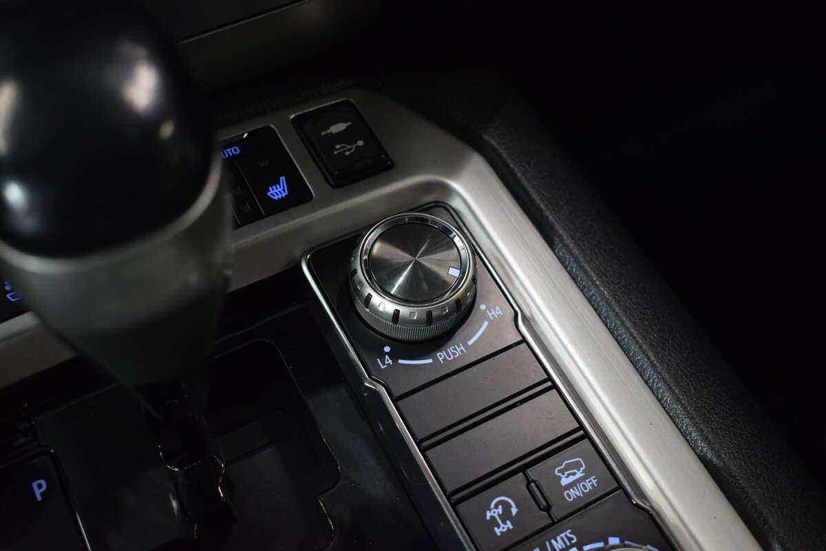Купить Toyota Land Cruiser, 2015, 137 315 км, фото №30