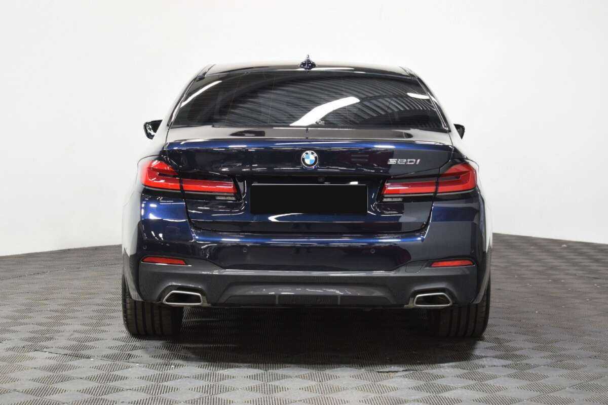 Купить BMW 5 серии 520i, 2023, 11 731 км, фото №5