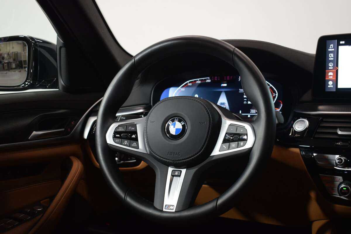 Купить BMW 5 серии 520i, 2023, 11 731 км, фото №9