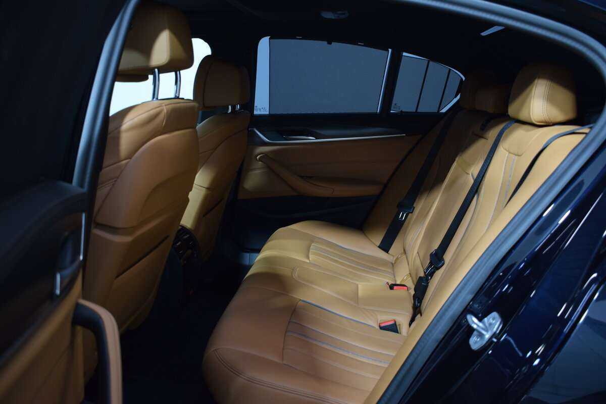Купить BMW 5 серии 520i, 2023, 11 731 км, фото №13