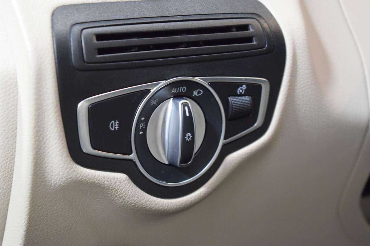 Купить Mercedes-Benz GLC 200, 2021, 46 000 км, фото №10