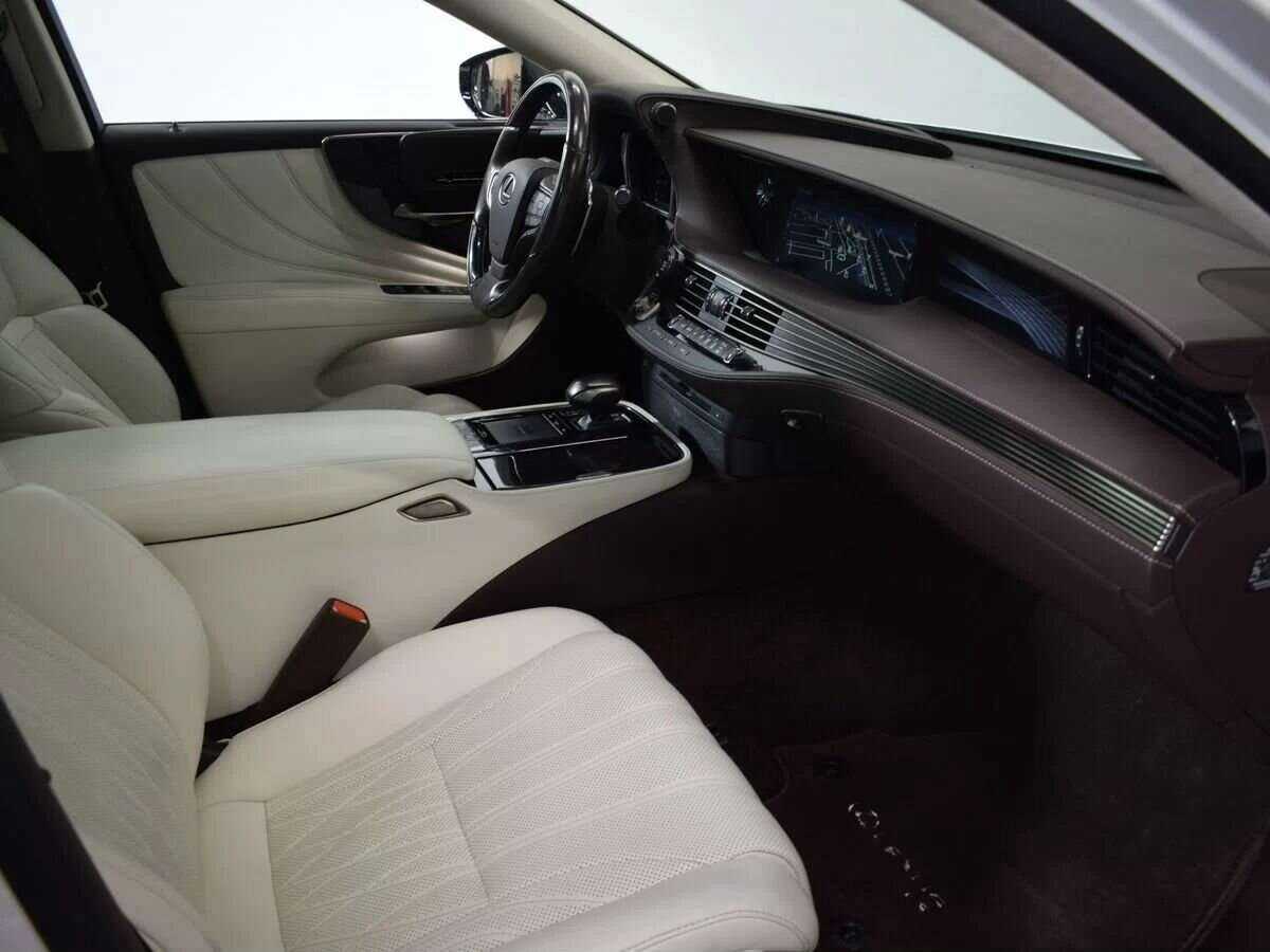 Купить Lexus LS 500, 2018, 143 000 км, фото №6