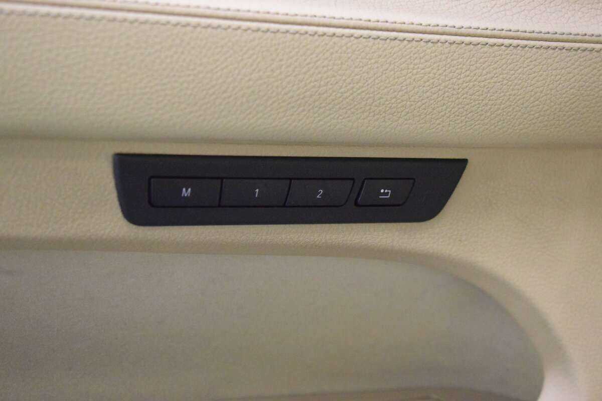 Купить BMW 5 серии Gran Turismo 535d xDrive, 2011, 245 100 км, фото №17