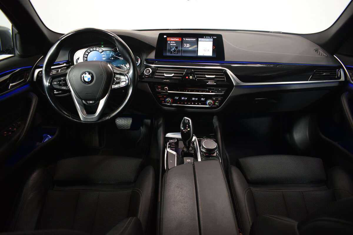 Купить BMW 5 серии 520d xDrive, 2019, 77 620 км, фото №8